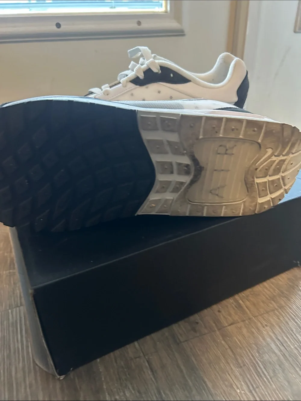 Women’s Nike Black and White Retro Running Sneakers